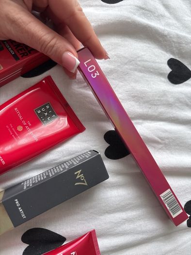 Random selection skincare & beauty items