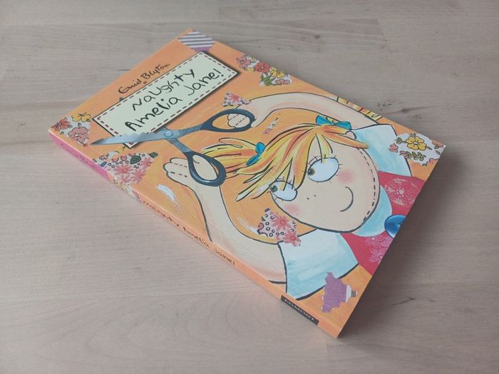 Amelia Jane by Enid Blyton (4 Books Adventure Paperbacks 2001)