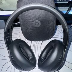 Beats Studio Pro