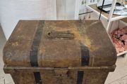 Small Antique Tin steamer trunk