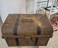 Small Antique Tin steamer trunk