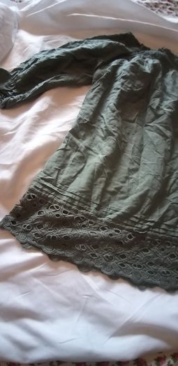 Warehouse Green Top