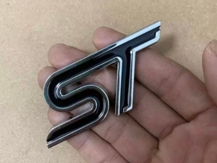 Ford ST Badge Metal Styling Red Blue Black ST Chrome Car Emblem Badge Auto Decal 3D Sticker Emblem for Ford Focus ST Mondeo