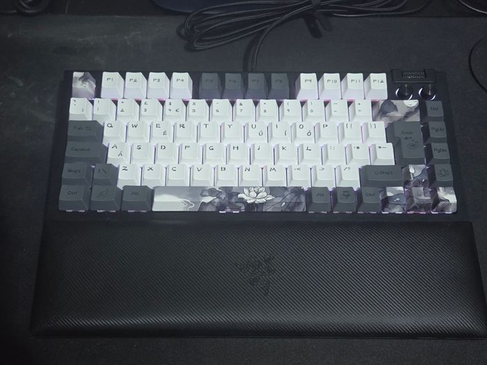 Razer BlackWidow V4 75% Mechanical Keyboard