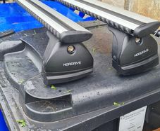 Bmw car roof bars