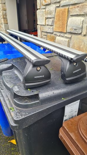 Bmw car roof bars