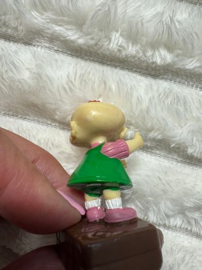 2001 Lil Lillian DeVille 2" Weetos Cereal EUROPE PVC Action Figure Rugrats Used Please look at the pictures