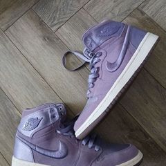 Air Jordan 1 trainers (6.5 uk)