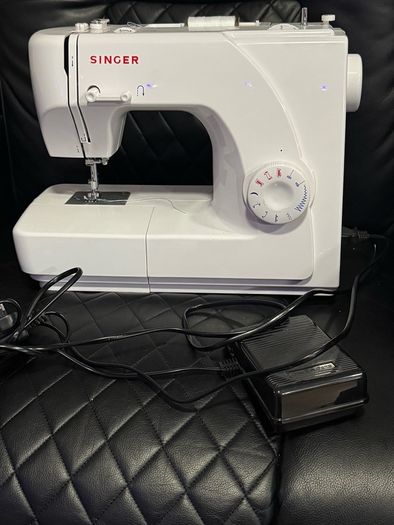 Singer 1507 sewing machine perfect working order