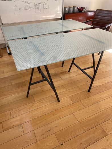 desks