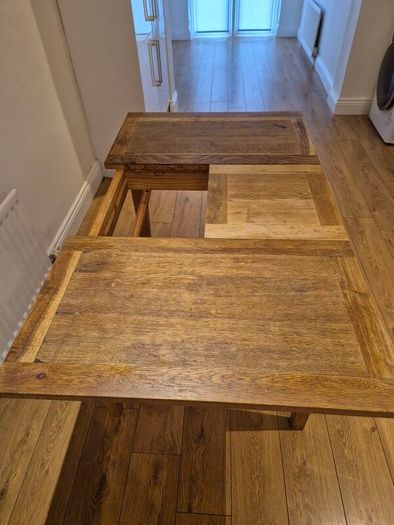 Solid Oak Dining Table - compact size (missing an extension leaf)