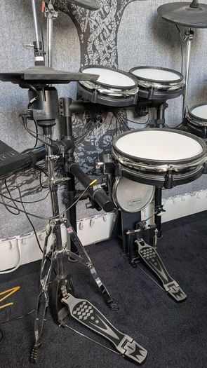 Drum kit