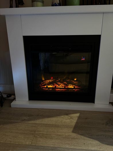 Electric Fire place and Surround