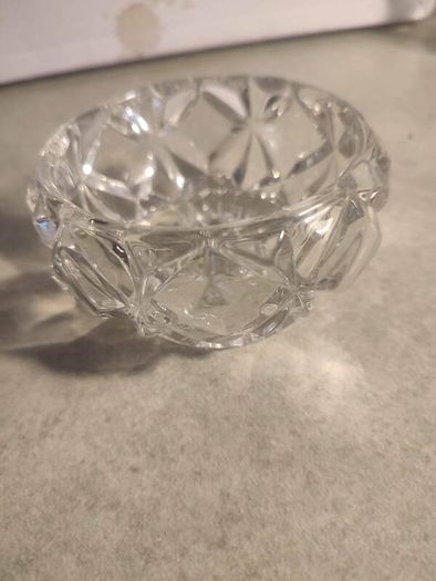 Small Crystal Bowl As Trinklt Or Sauger Bowl No Stamp.