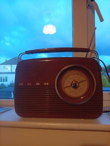 Vintage Style Bush Radio TR82