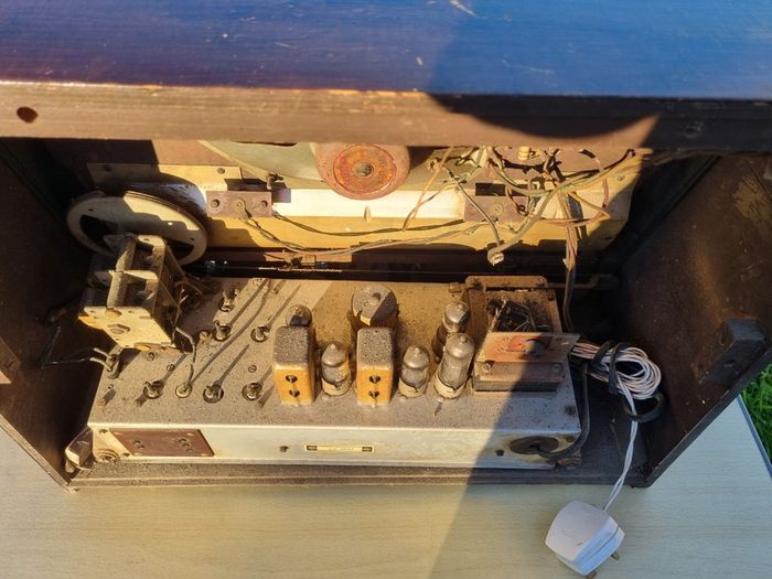 Vintage Bush AC34 valve radio receiver