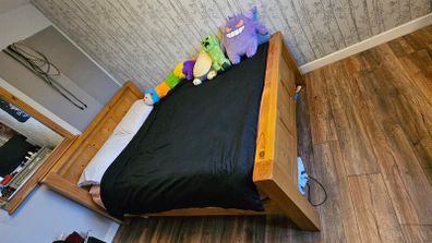 Solid wood king size bed