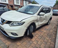 2015 Nissan Xtrail for breaking