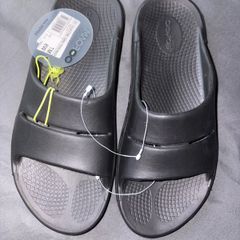 oofos unisex slides