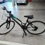 Magnetic ladies bike in mint condition.Size M Image 2