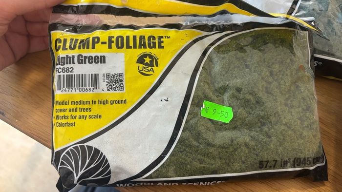 Model foliage (various greens) -Woodland scenic