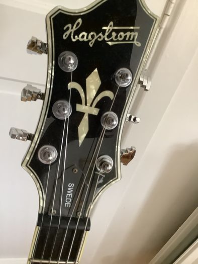 Lefthanded Hagstrom  Swede  Les Paul. +as New Case.