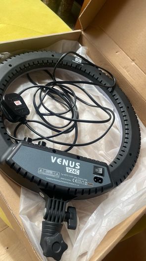 Nanguang Venus V24C 14" Bi-Color AC Ring Light