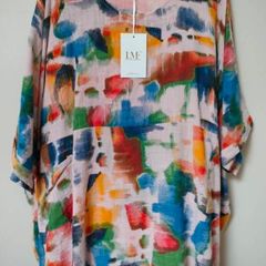 Made in Italy 100% cotton Top. new with tags.