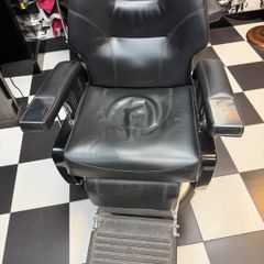 3x Barber Chair 100 per unit.