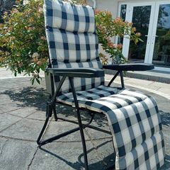 sun lounger