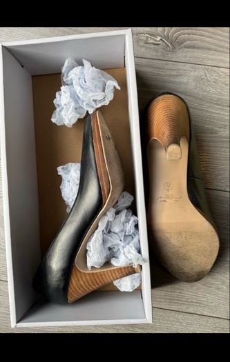 Court shoes - black