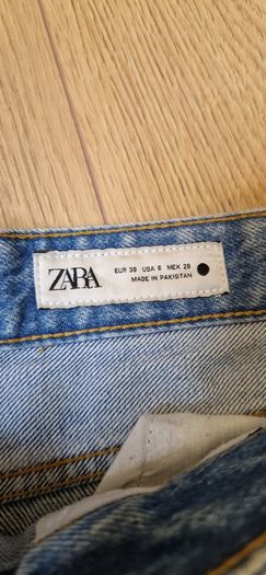 Zara Straight Leg Jeans