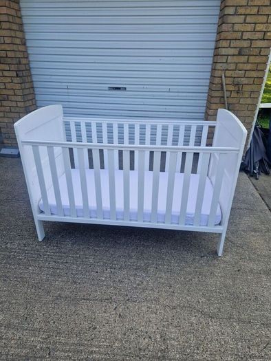 Obaby White Grace Inspire Cot Bed with Obaby mattress included