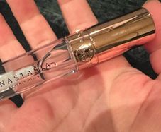 Anastasia Beverly Hills lip gloss