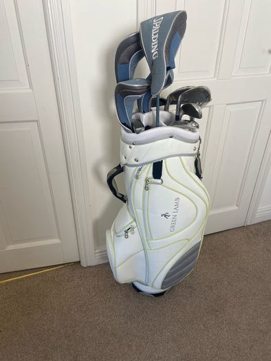 Ladies golf clubs & bag