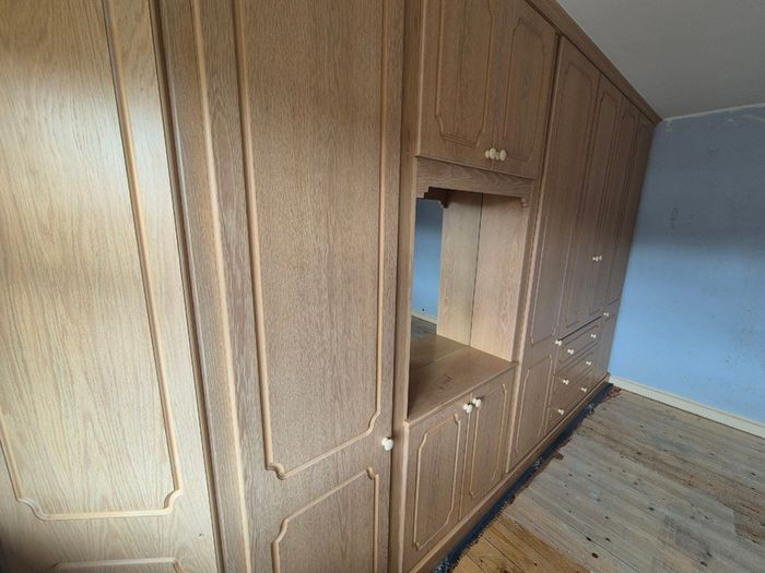 Built in wardrobe