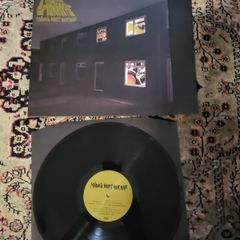 Artic monkey's: favourite worst nightmare LP