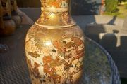Tall Satsuma Chinese antique vase, signed by Painter, D18