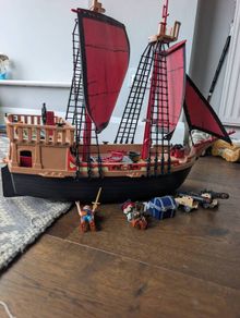 playmobile pirate ship