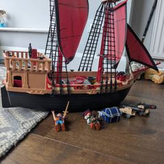 playmobile pirate ship