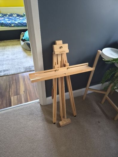 easel stand