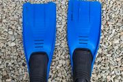 Flippers Size 4-5