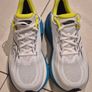 Saucony Triumph 24 - UK9 Image 2