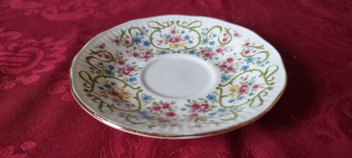 Rare Elizabethan Staffordshire Fine Bone China July Flower Of The Month Tea Cup And Saucer Made in England