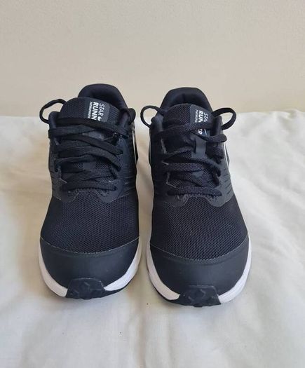 nike star runner 2.0 Size 4 eu 36.5 black/white In like new condition