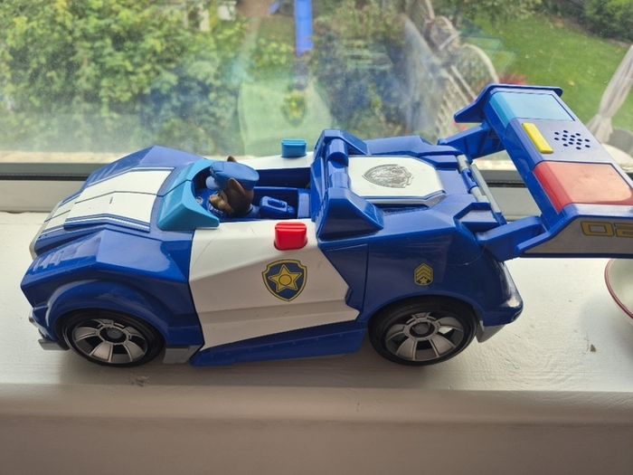 Paw Patrol Chase 2in1 Transforming Movie City Cruiser