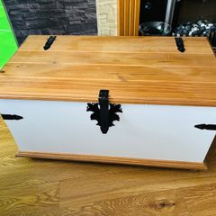 White Chest