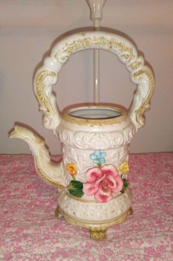 Shabby Chic Holder