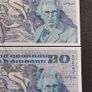 1991 Central Bank of Ireland 20 Pound Notes in Sequence Image 4