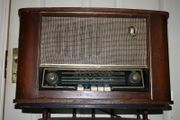 Bush (Ireland) BI26 valve radio (in working order)
